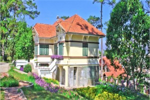 French old Villas - Dalat Cadasa Resort